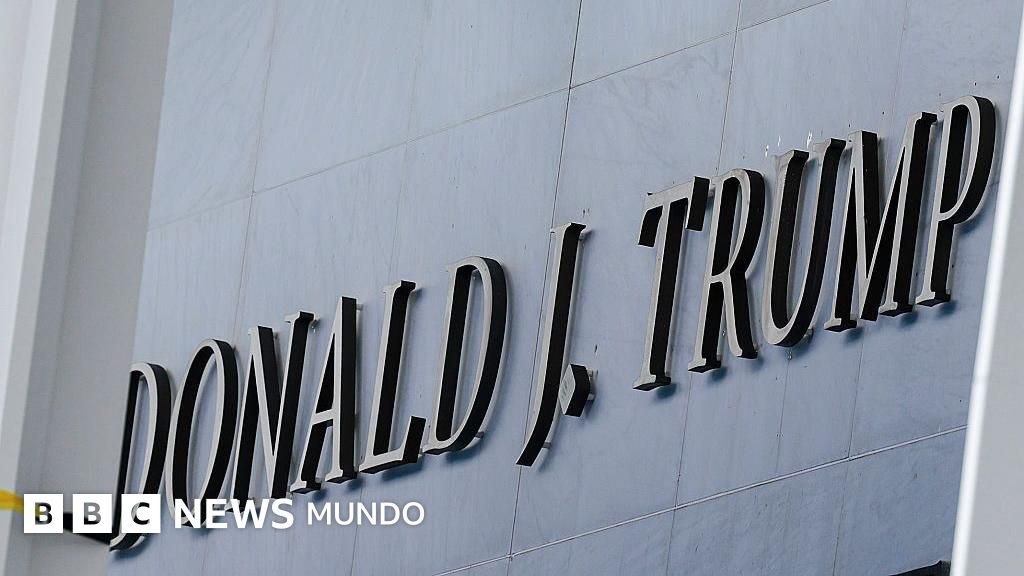 Añaden el nombre de Trump a la fachada del emblemático Kennedy Center en Washington D.C.