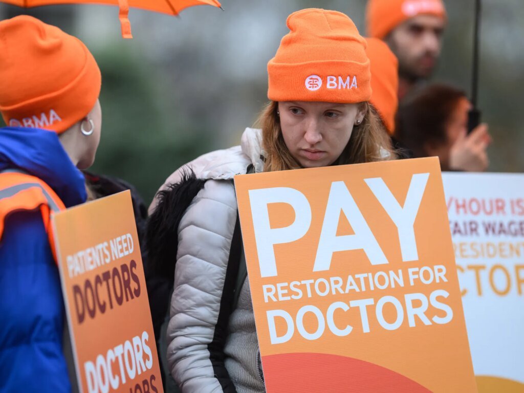 Doctors in England to Stage Five-Day Walkout