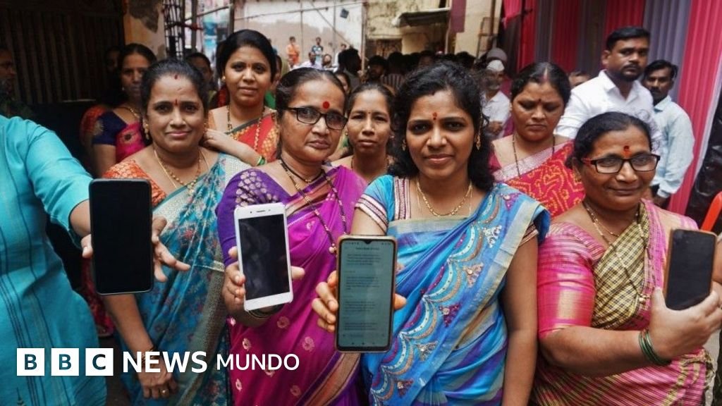 El ensayo de remunerar a más de 100 millones de mujeres por su labor en el hogar (y los resultados que se obtienen)