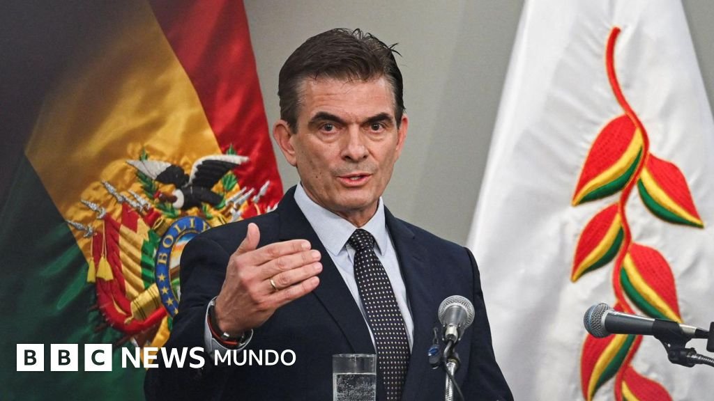 El presidente Paz cancela la ayuda para el combustible y declara una "crisis económica, energética y social" en Bolivia.
