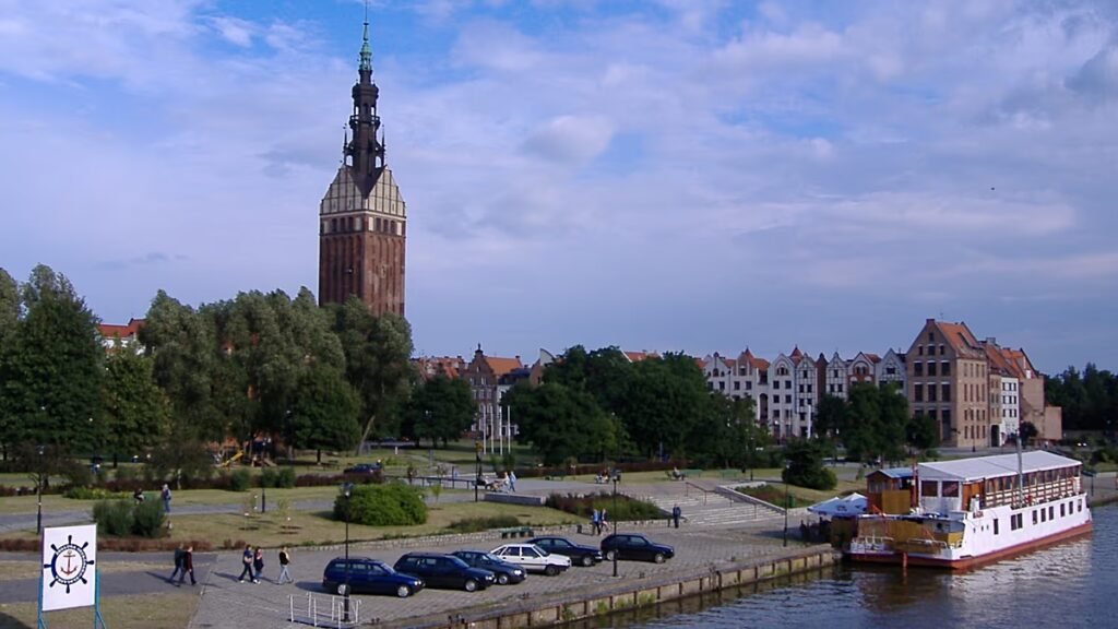 Elbląg, a Polish city, under flood warning as river water levels rise