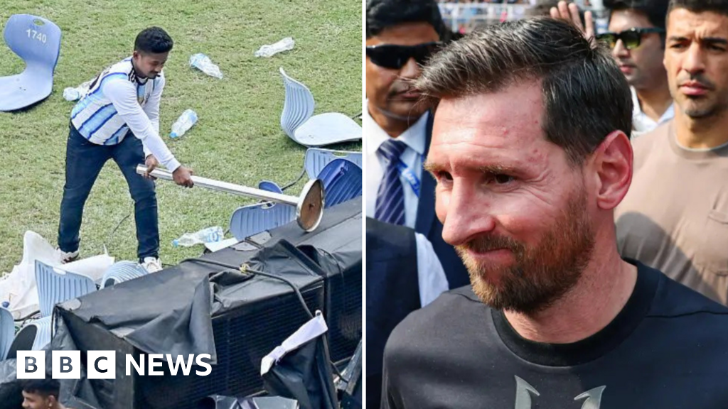 Fanáticos furiosos lanzan sillas y botellas en el evento de Messi en India