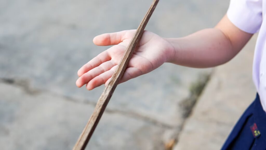 Father confesses to mistreating his two sons and turns himself in to law enforcement for harsh disciplinary actions.