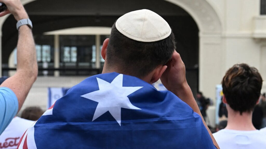 Israeli Officials Criticized for Using Bondi Massacre for Political Gain