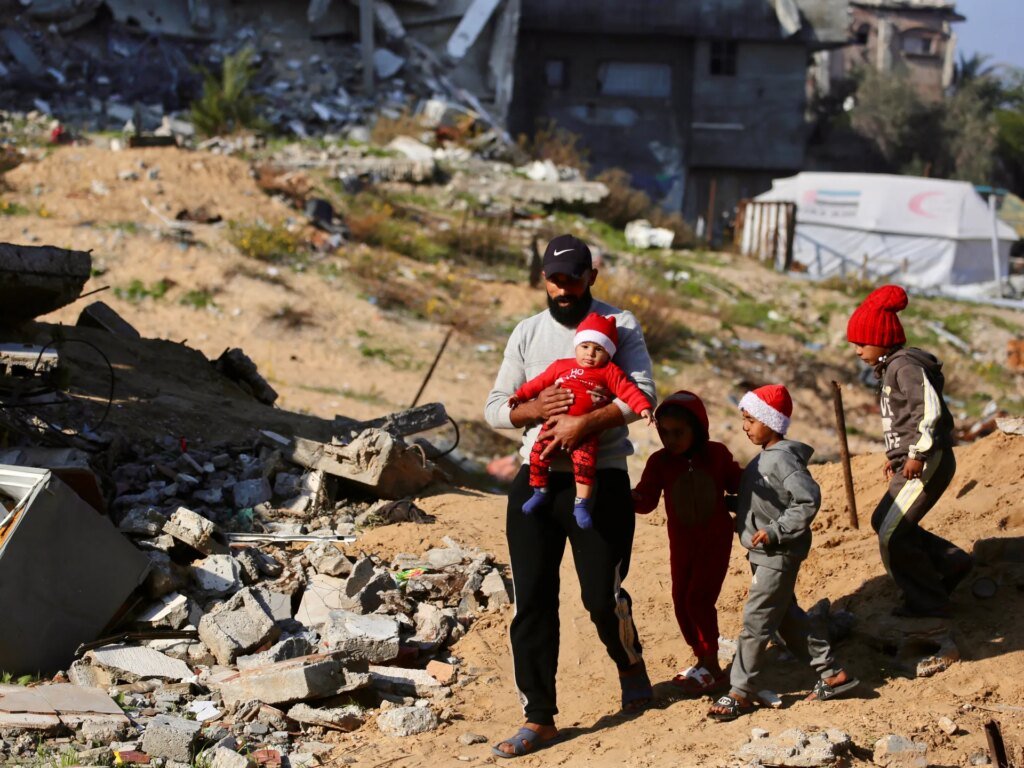 Israeli troops launch raids in the West Bank and fatally shoot a Palestinian in Gaza.