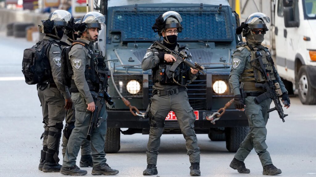 Israeli troops wound many during operation in occupied West Bank