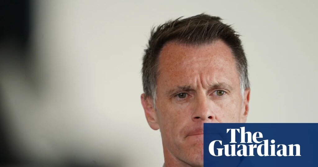 Minns administration ‘actively’ evaluating the potential arming of Jewish security group following Bondi incident.