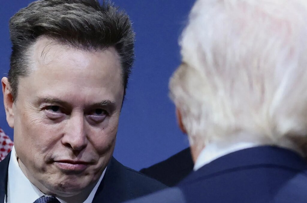 Musk secures US court approval to reinstate 2018 Tesla compensation plan.