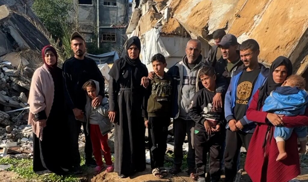 Palestinian Family Displaced Following House Collapse in Storm-affected Gaza