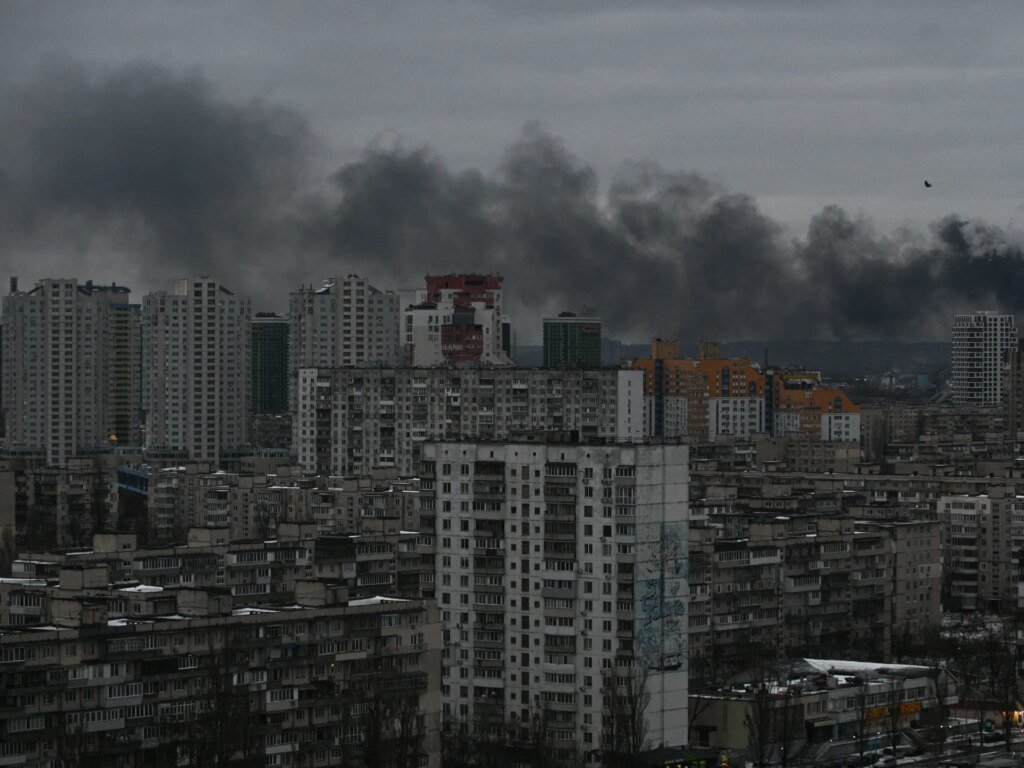 Russia strikes Ukraine's capital before Trump-Zelenskyy meeting