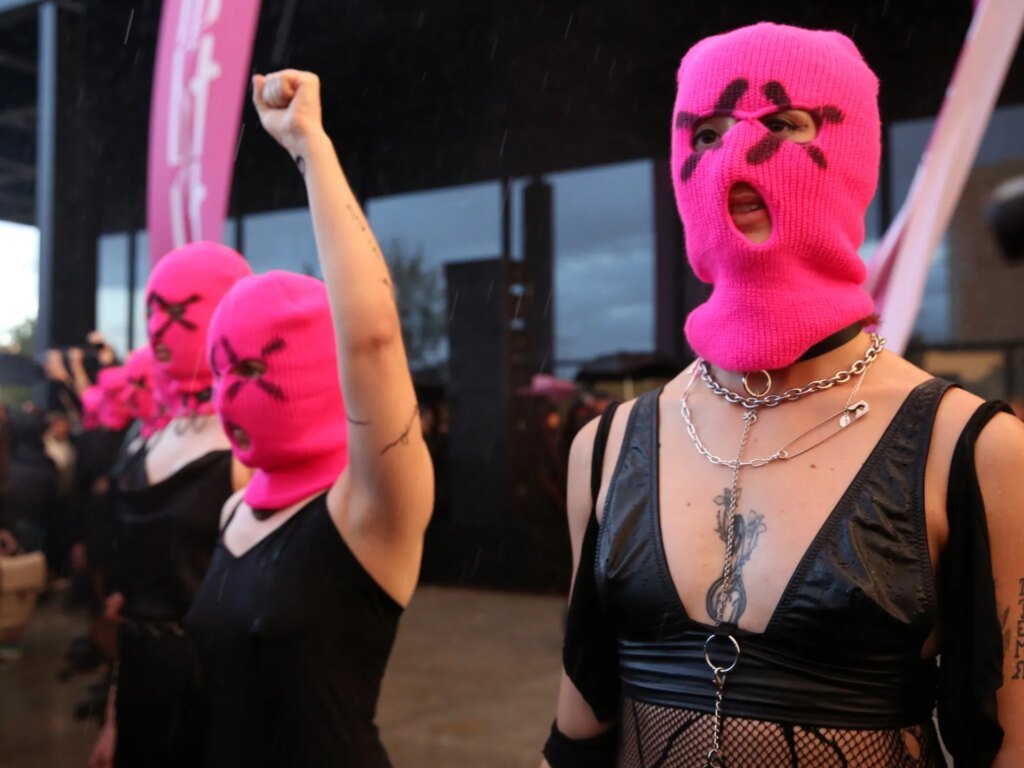 Russian court labels punk band Pussy Riot as an 'extremist' organization.