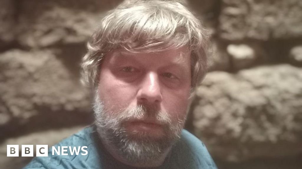 Should a leading Russian archaeologist be prosecuted for excavating in occupied Crimea?