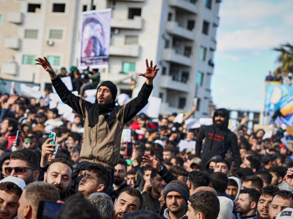 Syria Protests Update: Violent Confrontations Break Out Amid Large Demonstrations