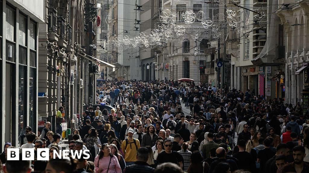 Turkey apprehends 115 ISIS suspects accused of plotting attacks for New Year's Eve.