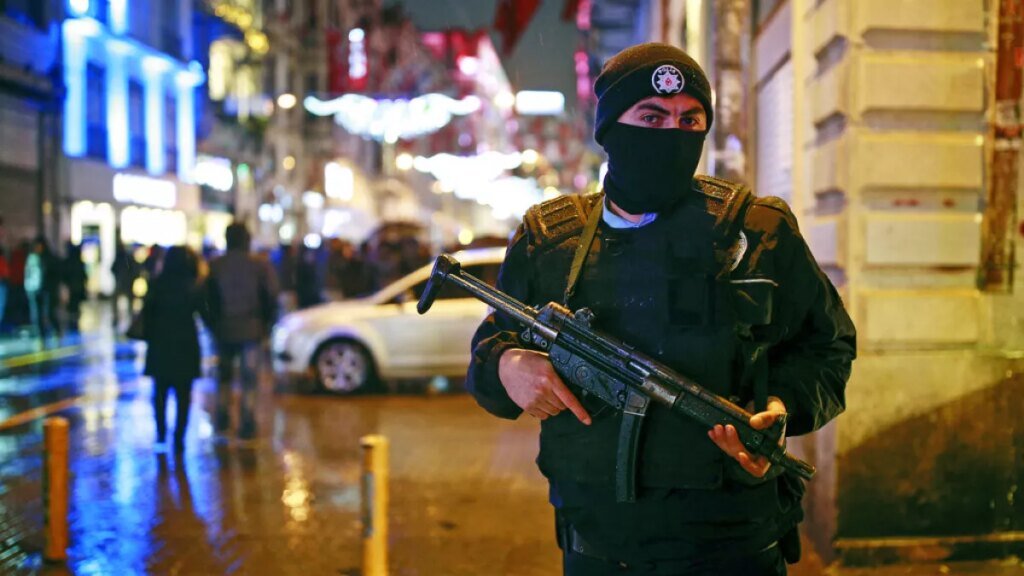 Turkey apprehends 115 individuals linked to Islamic State's New Year's Eve attack scheme.