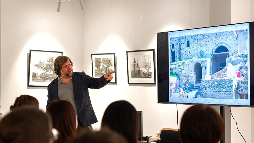 Ukraine requests the return of Russian archaeologist detained in Poland.