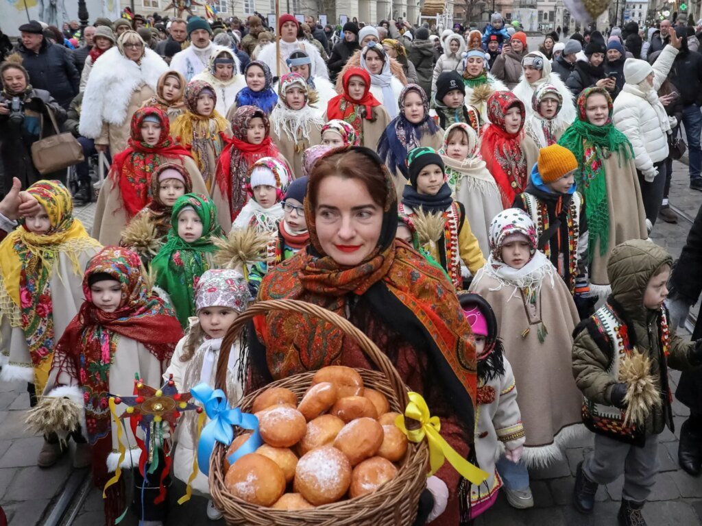 Weekly Photo Roundup: Gaza Rains, Farmer Protests in France, and Myanmar Elections