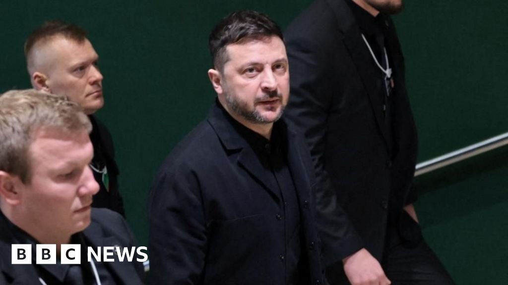 Trump has 'productive discussions' with Zelensky as the US advocates for a Ukraine agreement.