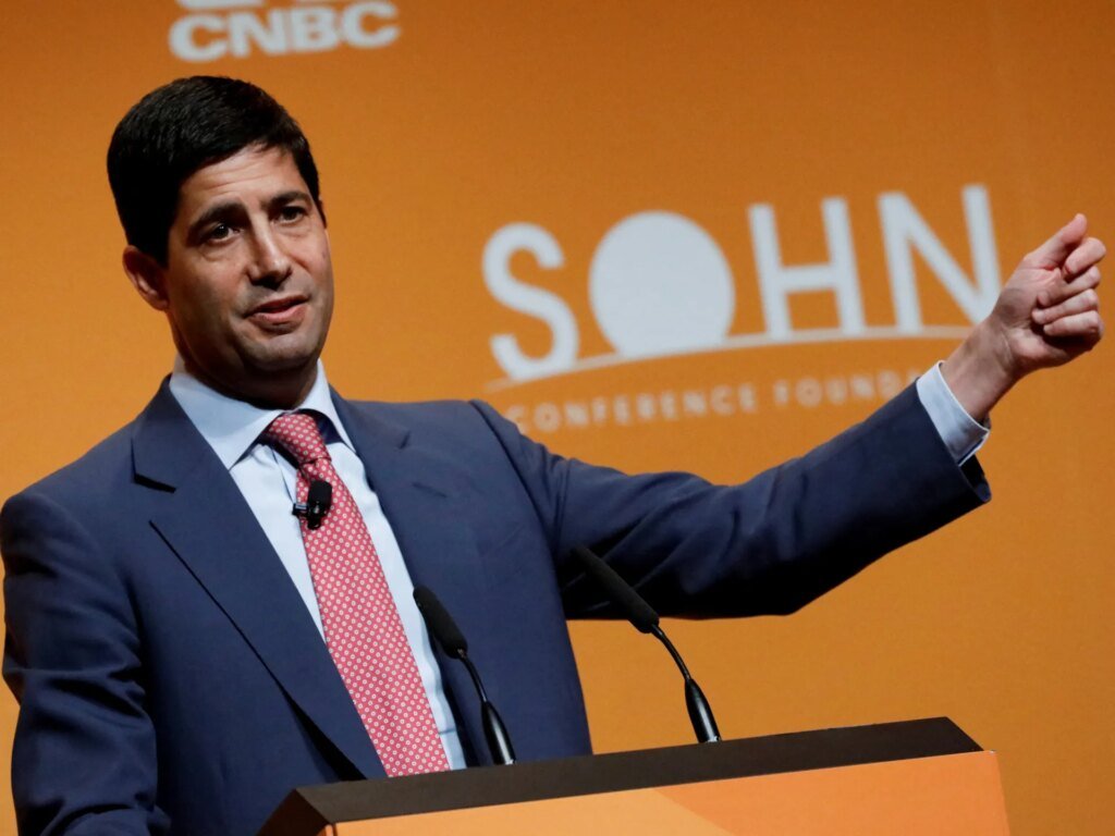 Trump selects Kevin Warsh as candidate to succeed Powell as Federal Reserve Chair.