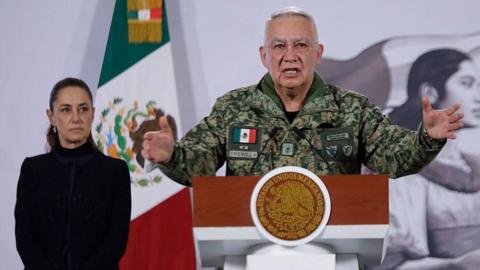 El ejército mexicano despliega 2,500 soldados más en Jalisco debido a la reciente ola de violencia provocada por la muerte de "El Mencho".