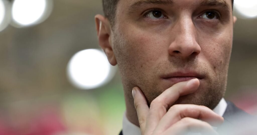 Far-right Chief Bardella Takes Aim at Macron's Europe-Wide Nuclear Initiative