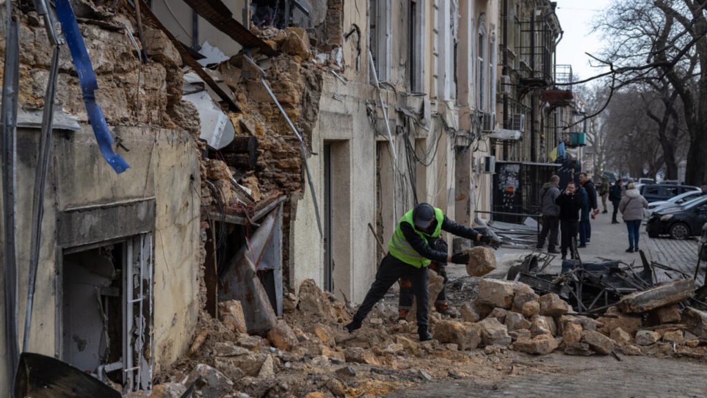 Attacks on Ukrainian cities claim three lives; child loses life in drone strike on Moscow.