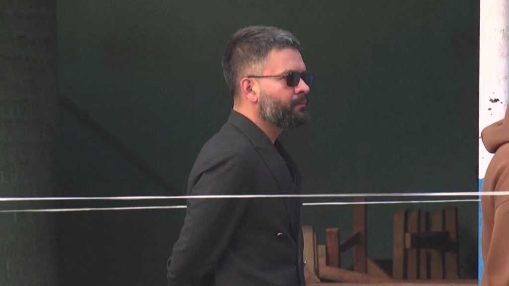 Former Rapper Casts Vote in Nepal’s Election