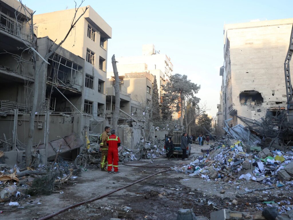 US Reports Destruction of IRGC Command Center; Increased Israeli Strikes on Tehran