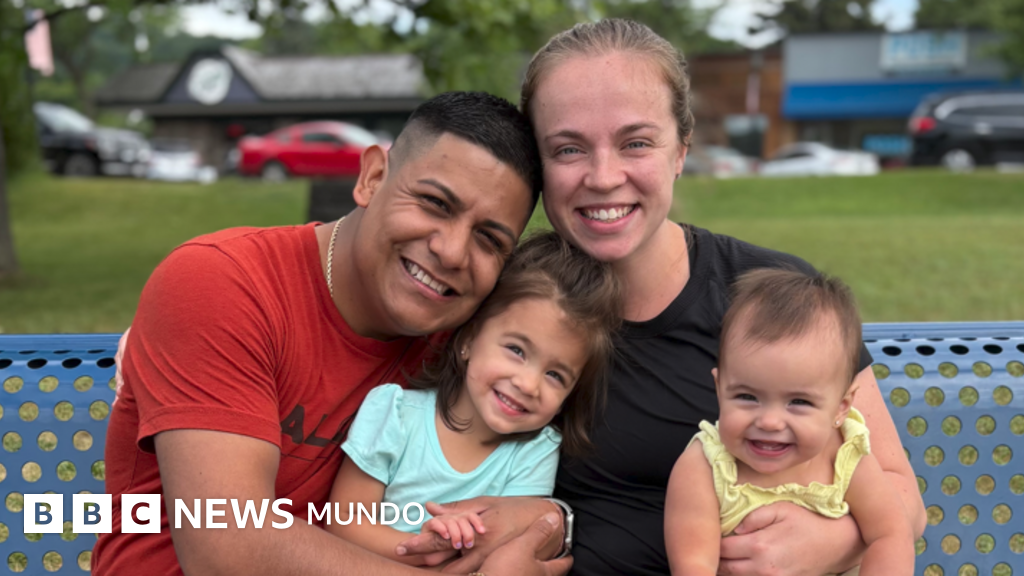 "El anhelo mexicano": mujeres estadounidenses que se trasladan a México para estar con sus esposos deportados.