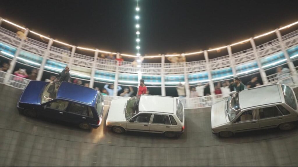 India's 'fatal wells': Gravity-defying daredevils take social media by storm