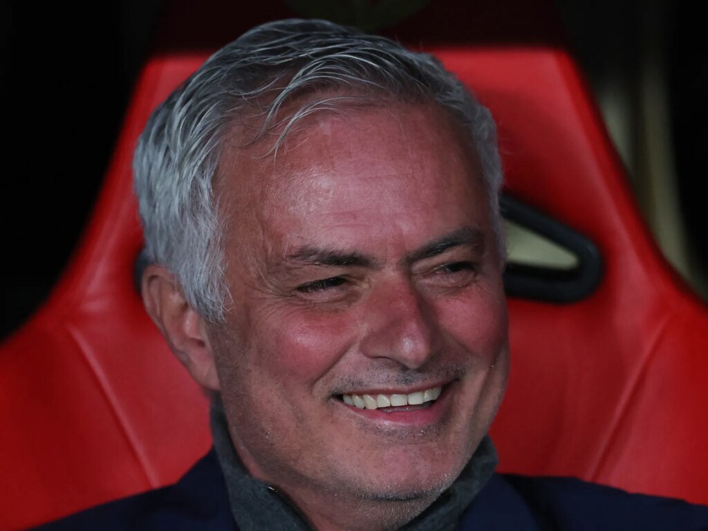 Benfica's Mourinho states he hasn't been in touch with Real Madrid regarding the coaching position.