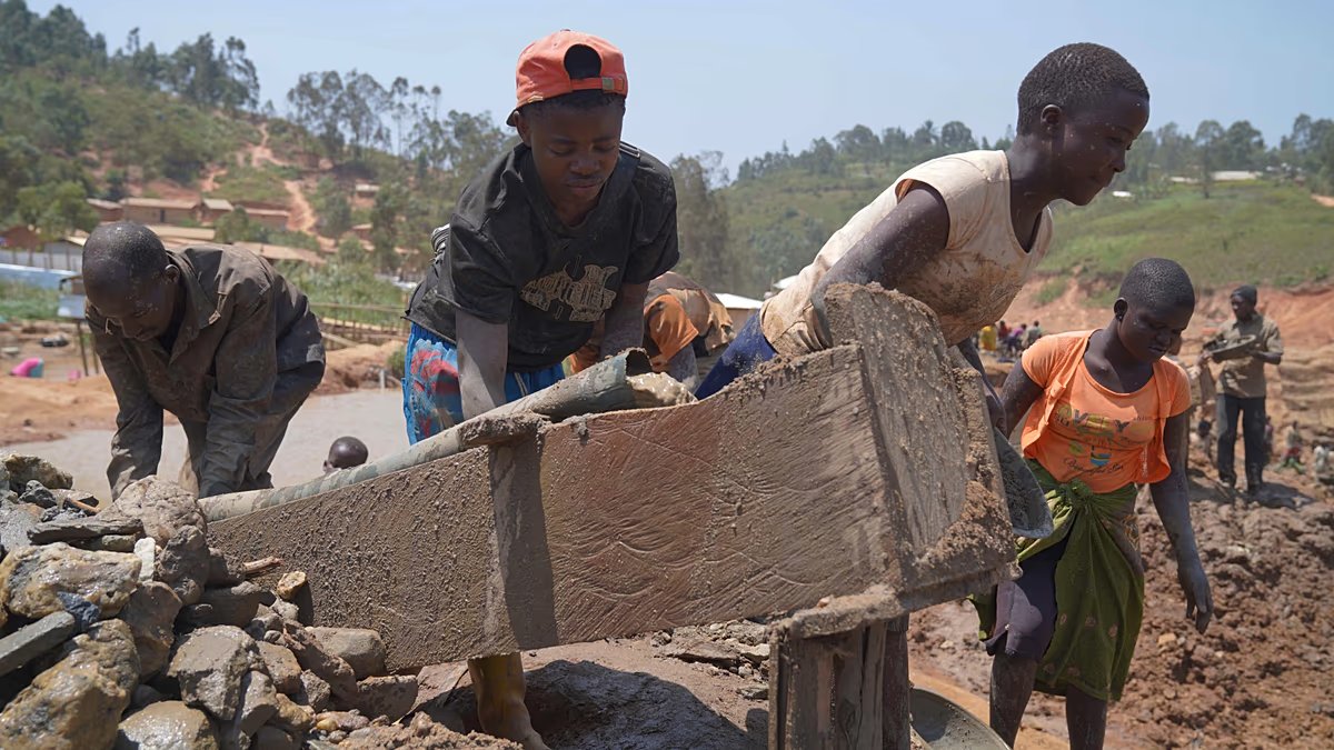 Ebola Epidemic in Congo Becomes the Worst on Record as Virus Rapidly Expands
