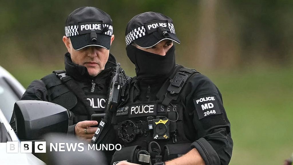 La policía antiterrorista del Reino Unido está investigando un "suceso grave" cerca de una base aérea que utiliza el ejército estadounidense.