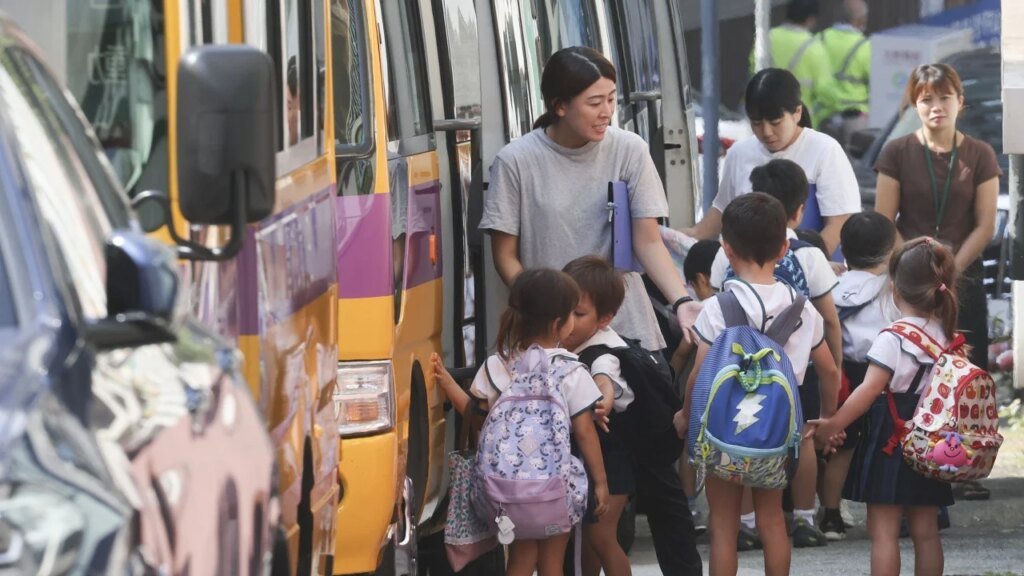 Hong Kong Sees Historic Loss of 40 Kindergartens Amid Declining Birth Rate and Delayed Motherhood