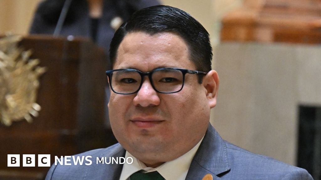 Razones del arresto del fiscal general en Bolivia tras la revocación de su visa por EE.UU. y los casos que estaba investigando.