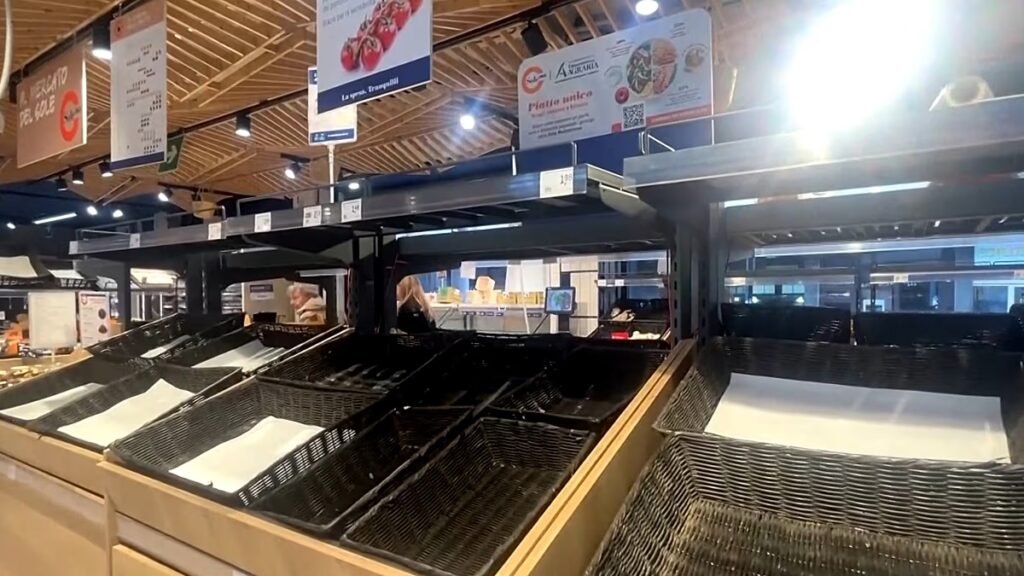 View: Southern Italy Faces Empty Shelves Due to Truckers' Fuel Protests